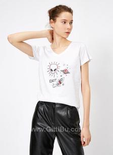 Koton Kadın Uzay Desenli V Yaka Tişört