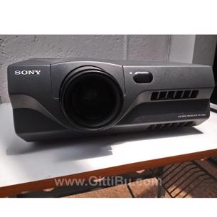 Sony Projeksiyon Cihazı 3D Sinema Sistemi 